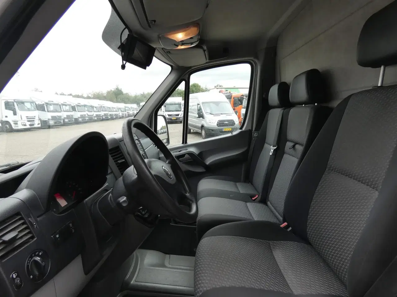 Billede 10 - VW Crafter 35 Mellem/Lav 2,0 TDI 136HK Van 6g