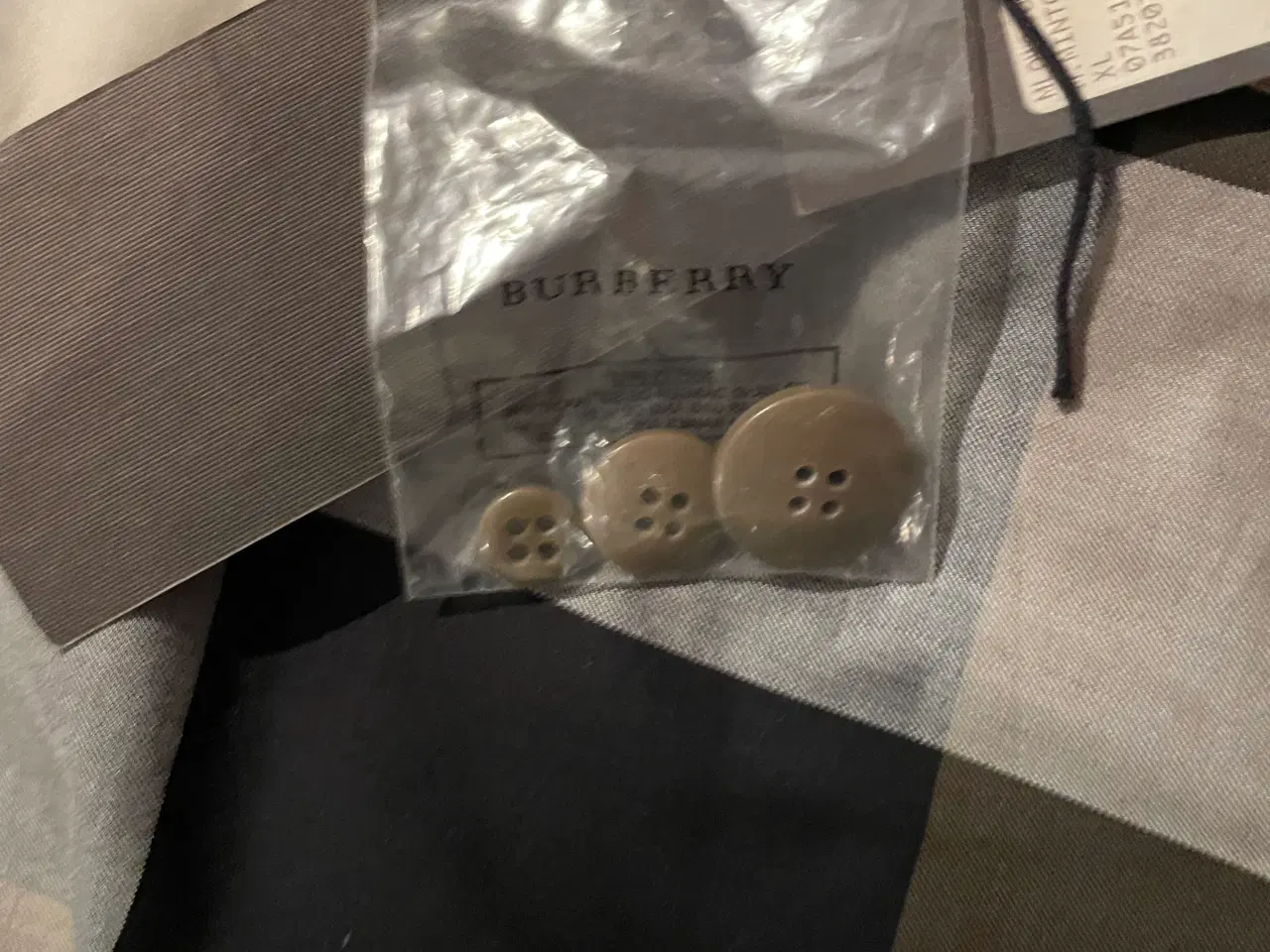 Billede 8 - Burberry jakke