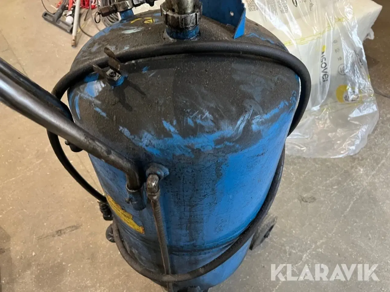 Billede 6 - Olieopsamling Alfa bakke og beholder