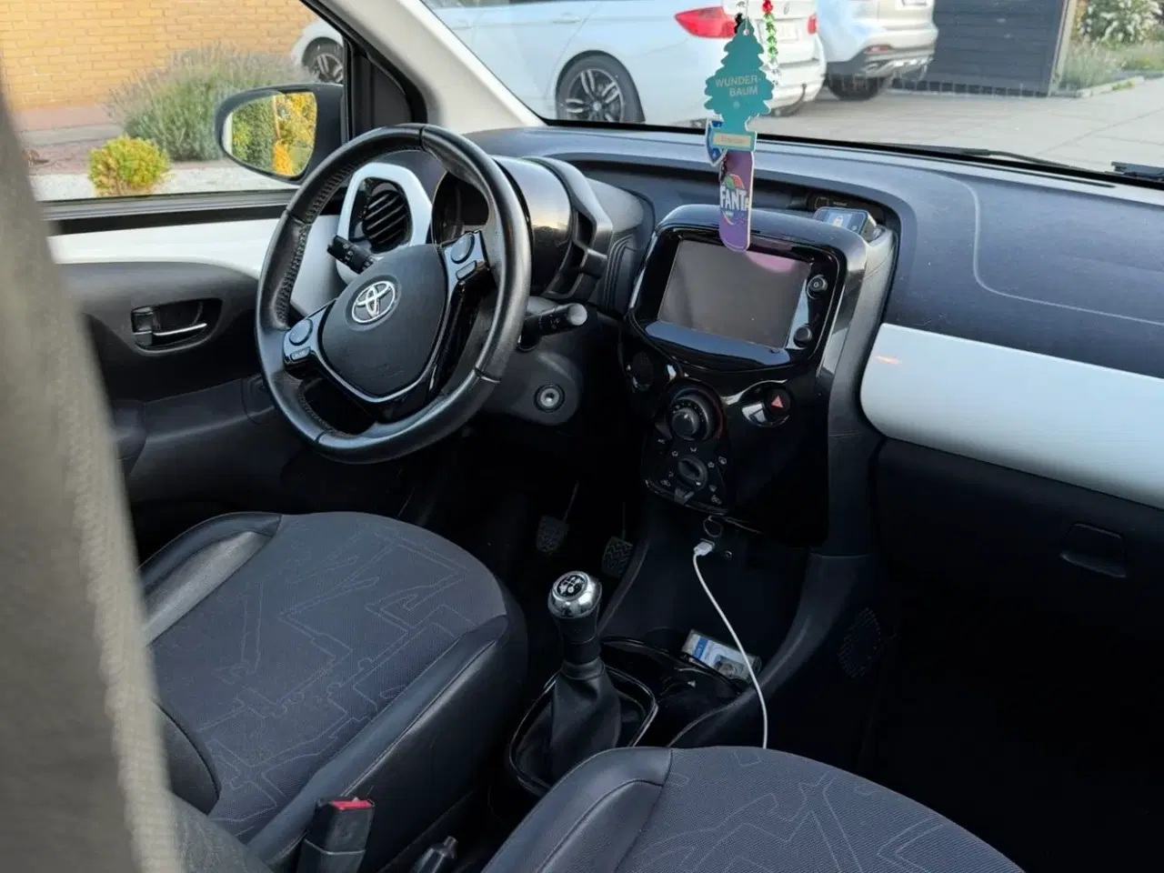 Billede 2 - Toyota Aygo x-Wave sky 