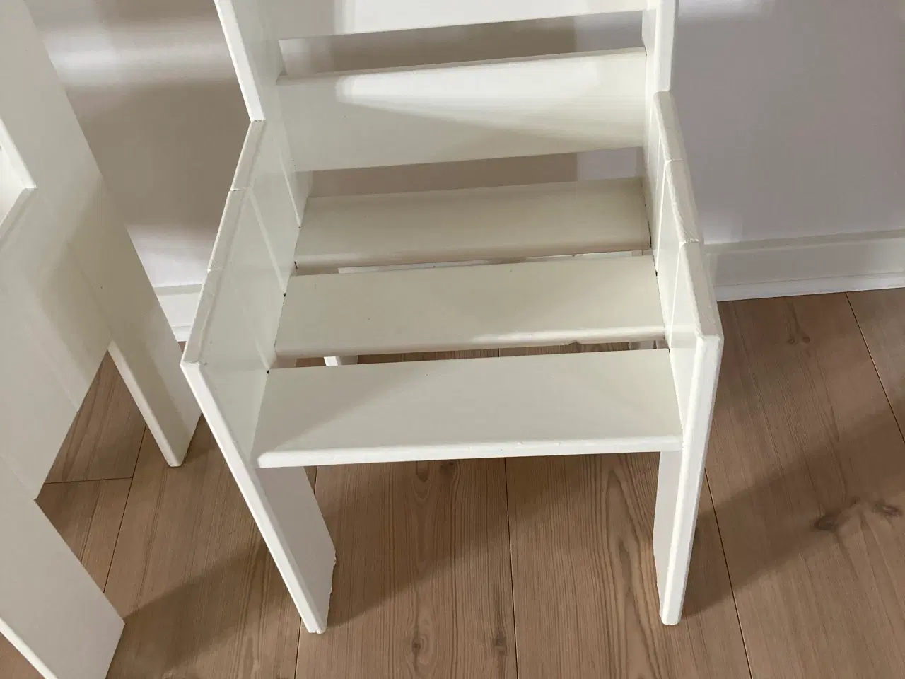 Billede 3 - To fine små stole