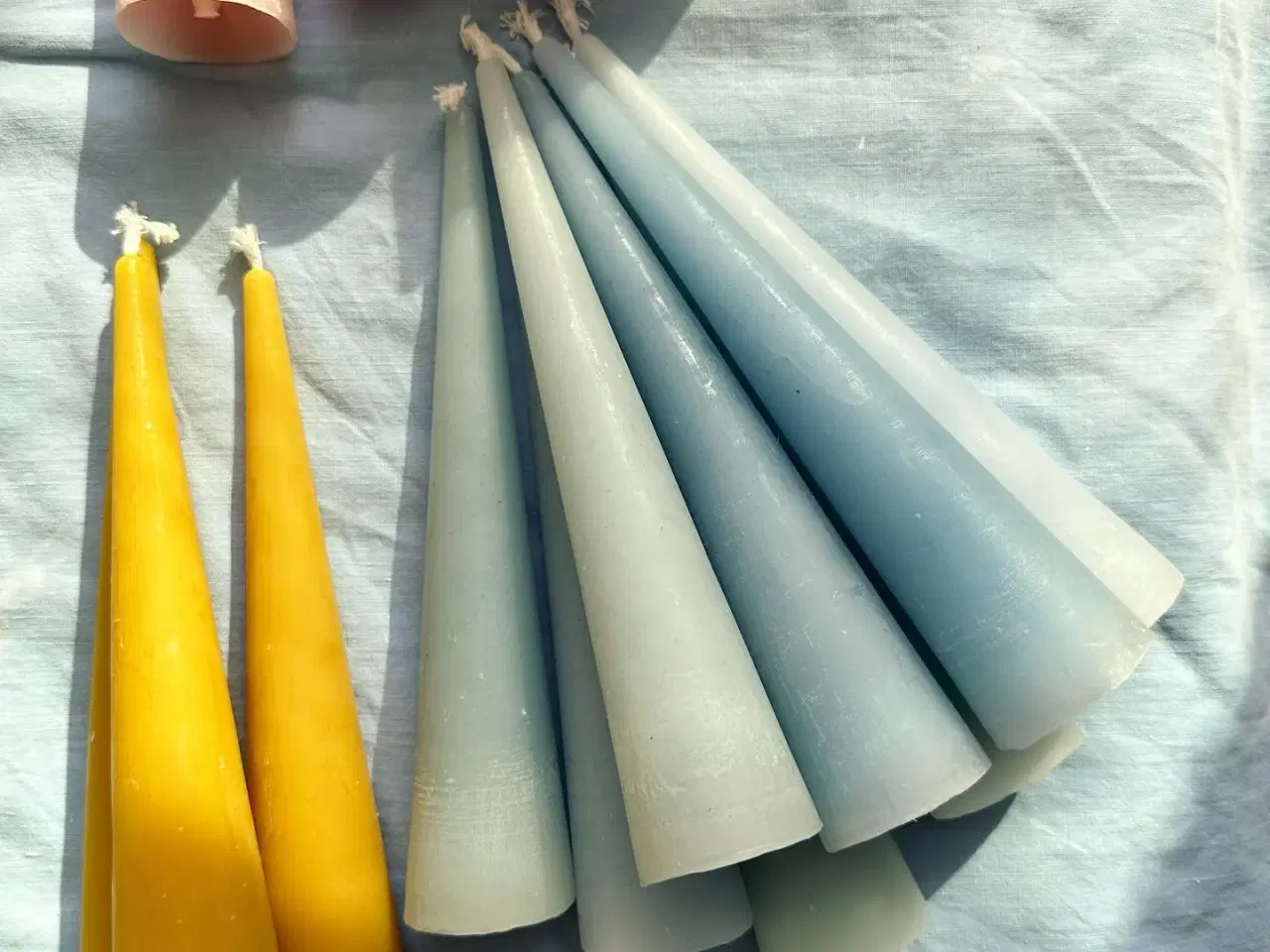 Billede 1 - Sollys keglelys, håndlavet bivoks, pr stk Blå