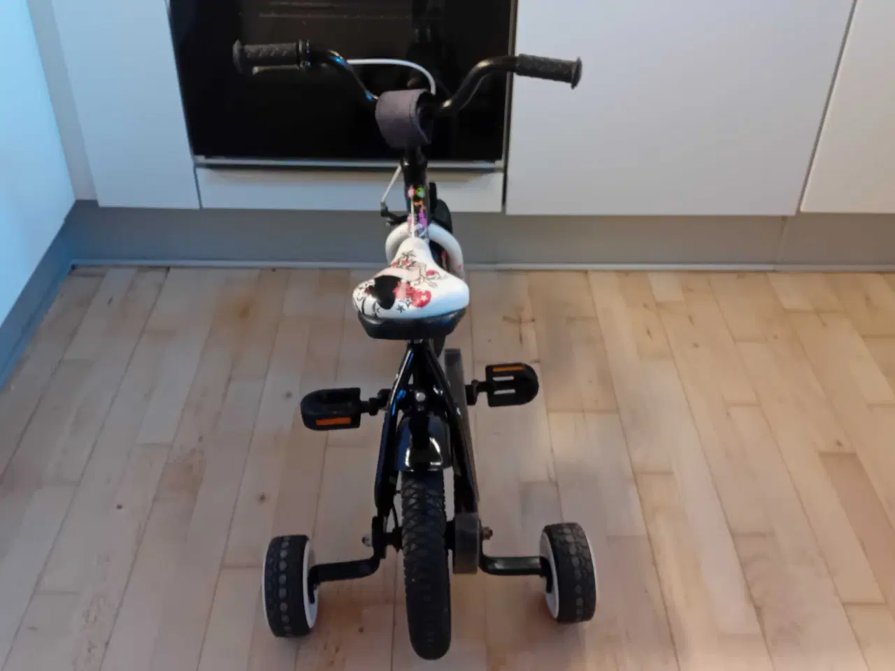 Billede 4 - Crescent 12 tommer børnecykel i rappe farver