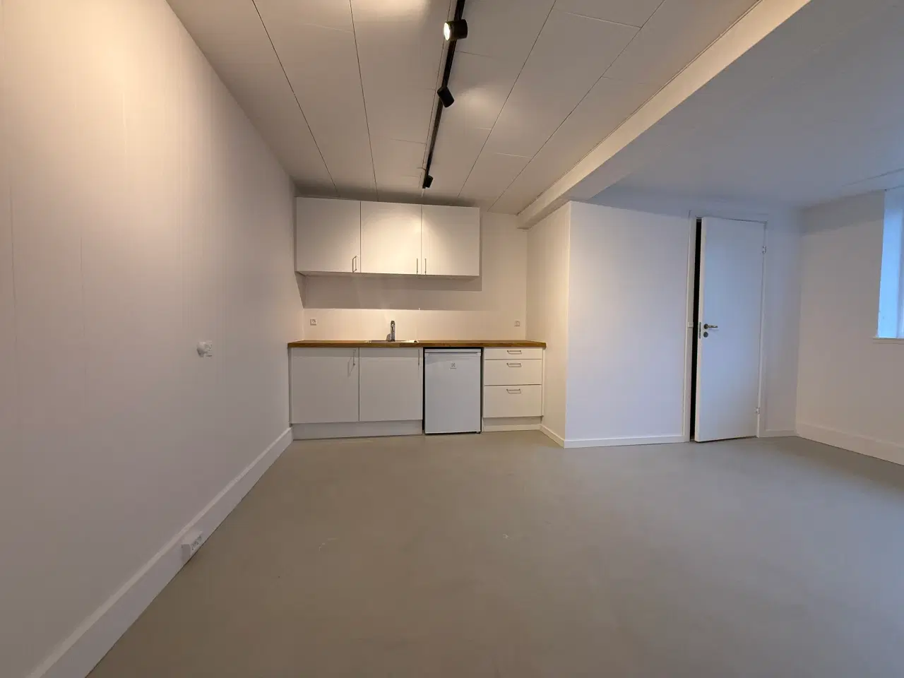 Billede 5 - Centralt i Lyngby