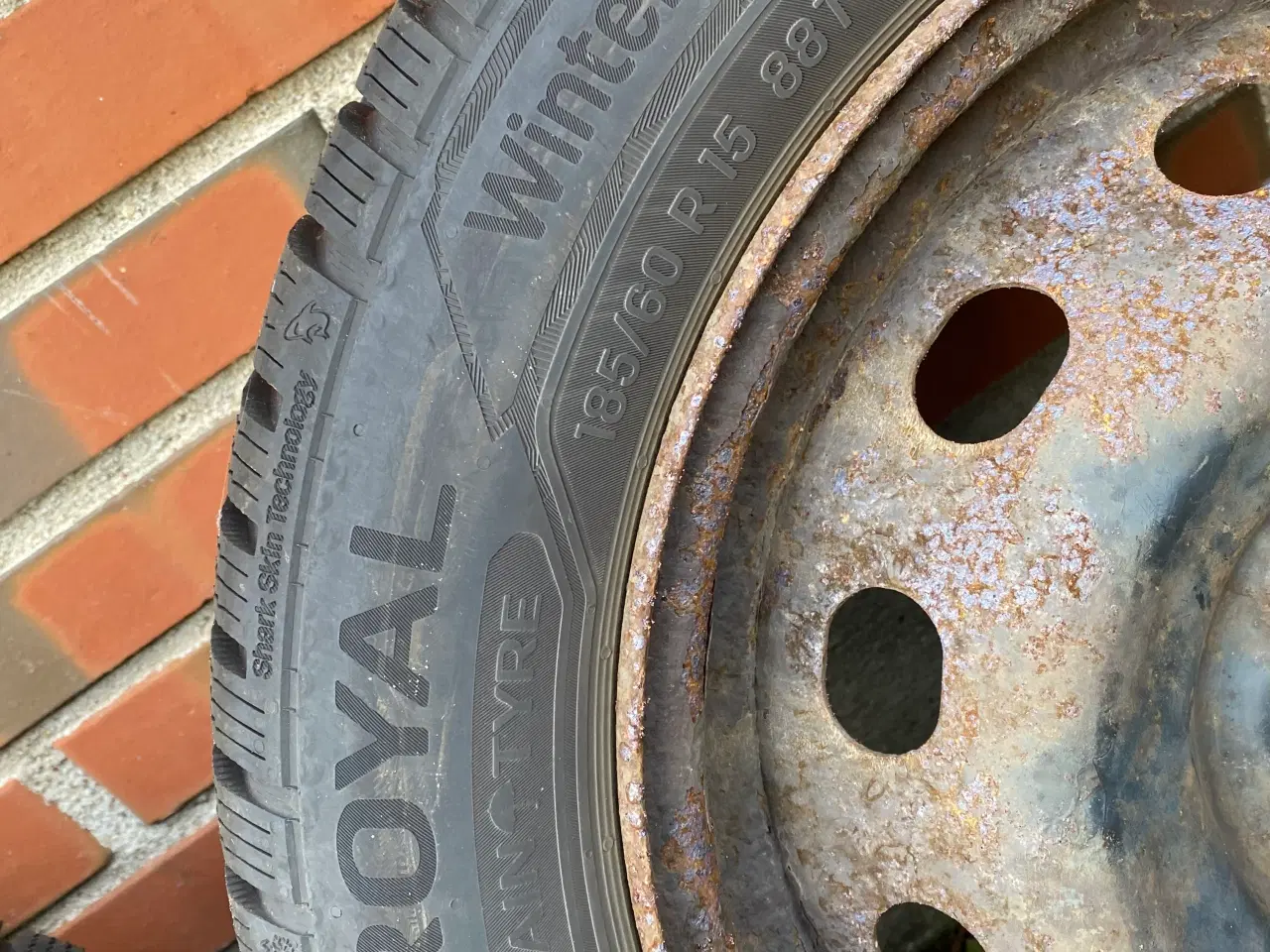 Billede 2 - Vinterdæk til suzuki