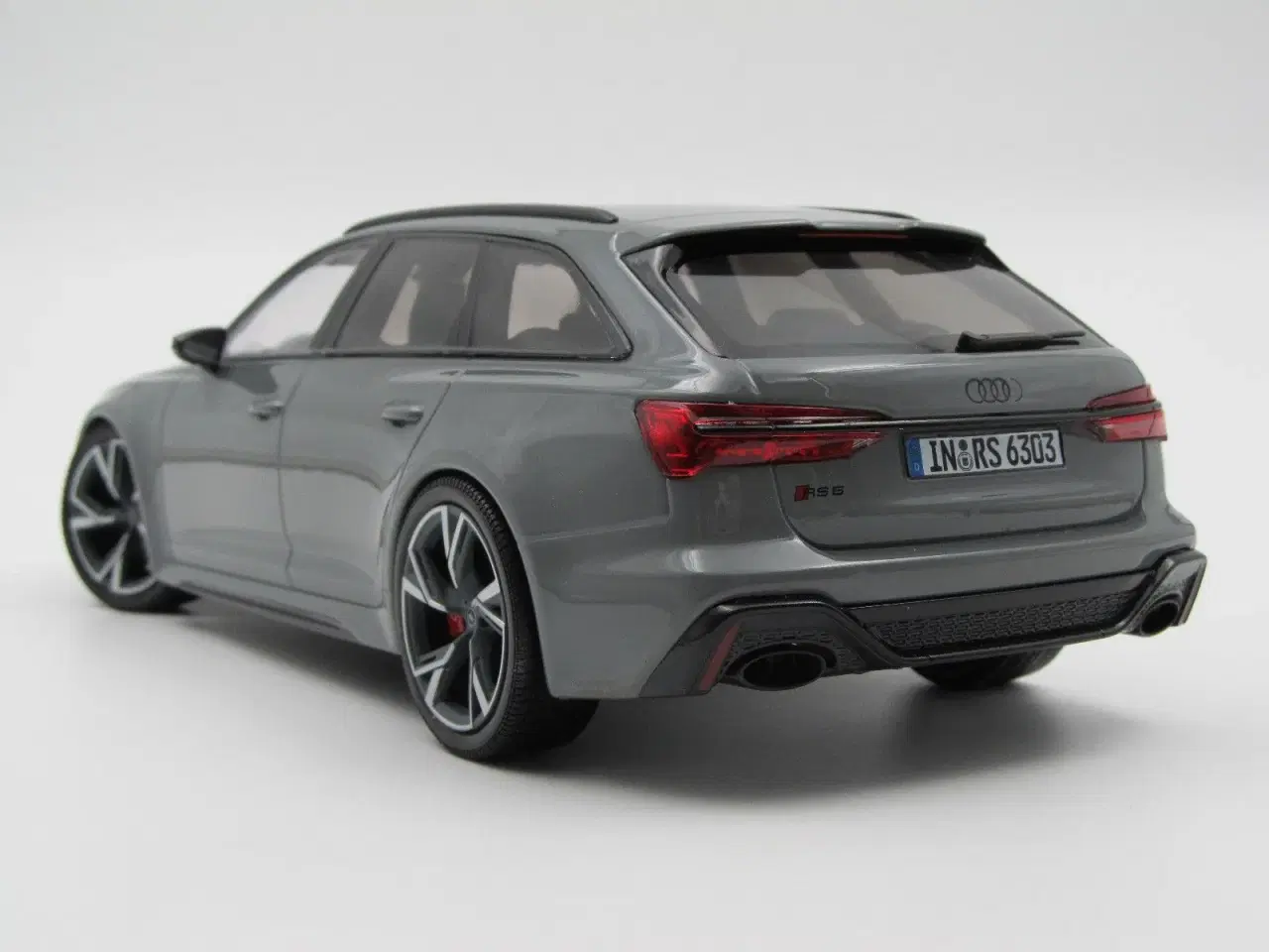 Billede 5 - 2019 Audi RS6 Avant  1:18  - MINICHAMPS