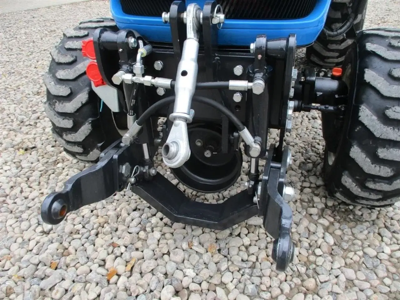 Billede 4 - LS J27 HST Med kabine, frontlift og frontPTO