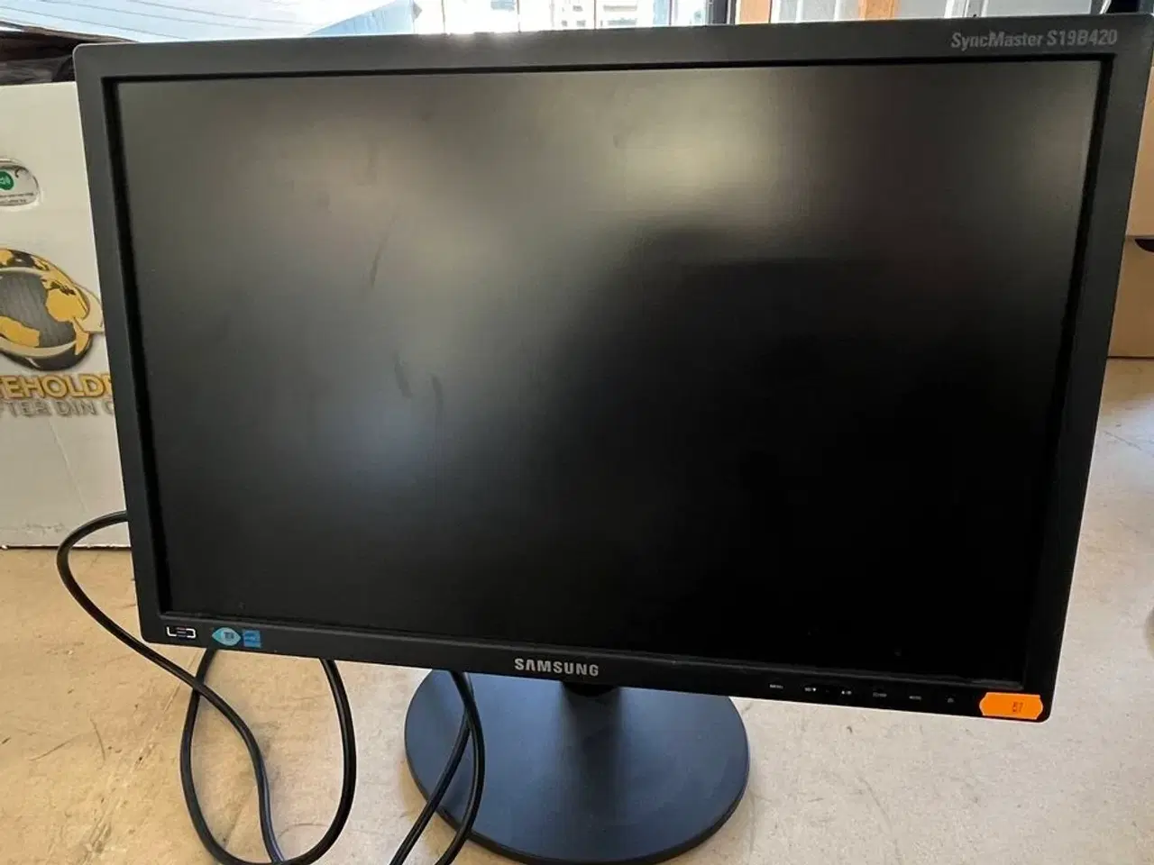 Billede 2 - 2 Stk. Skærme 19" SAMSUNG + LENOVO