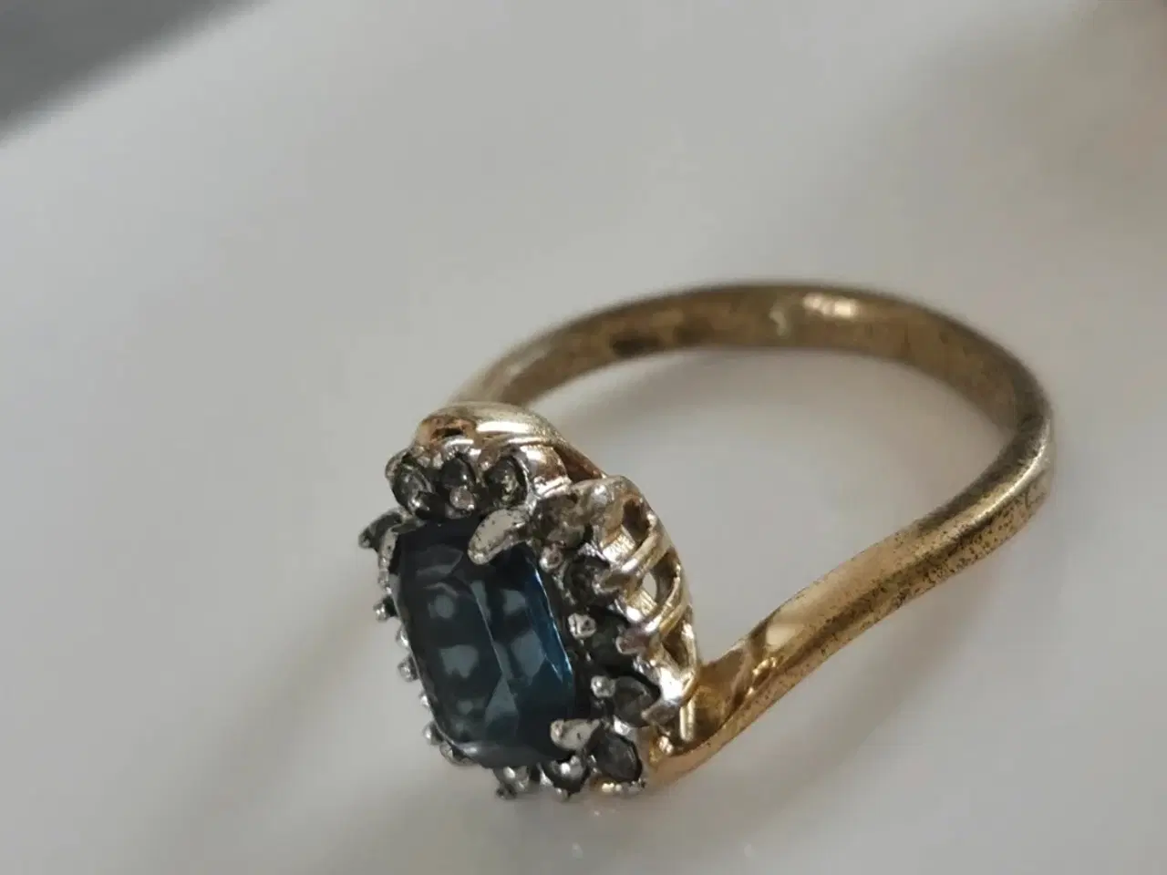 Billede 2 - Vintage ring med blå sten