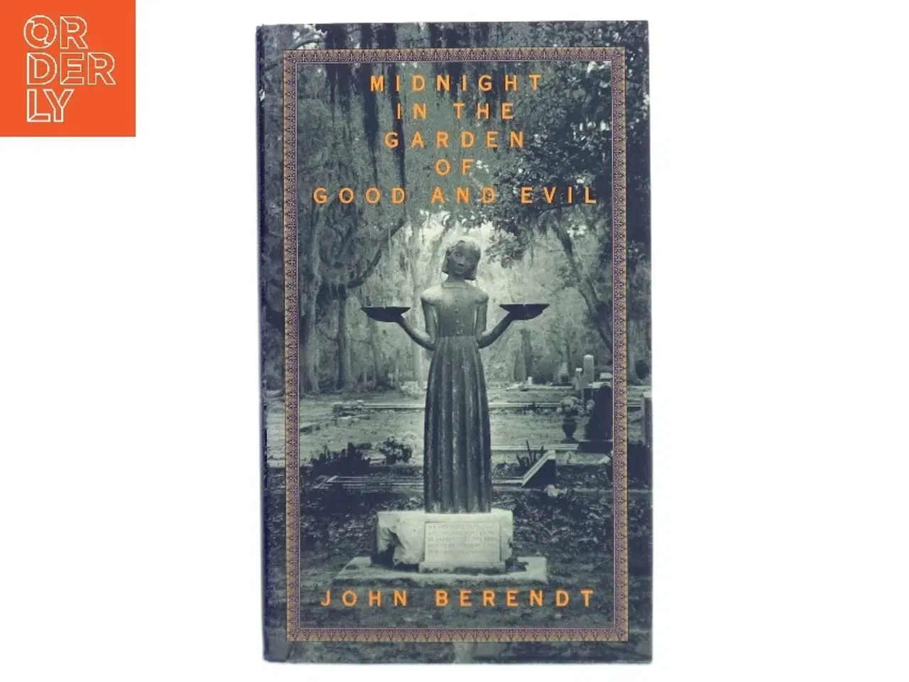 Billede 1 - Midnight in the Garden of Good and Evil af John Berendt (Bog)