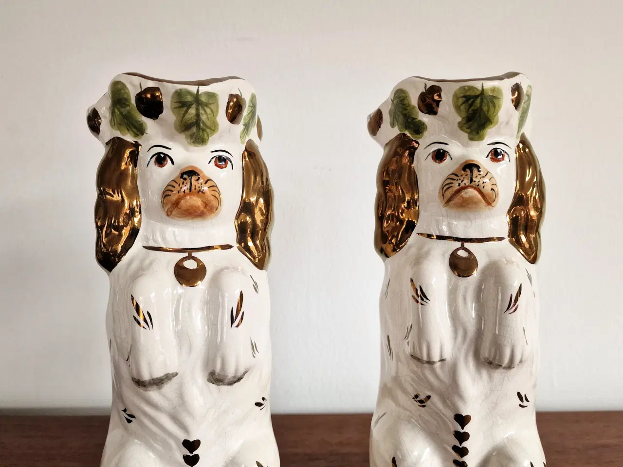 Billede 4 - 2 stk engelske vintage porcelæns figure.