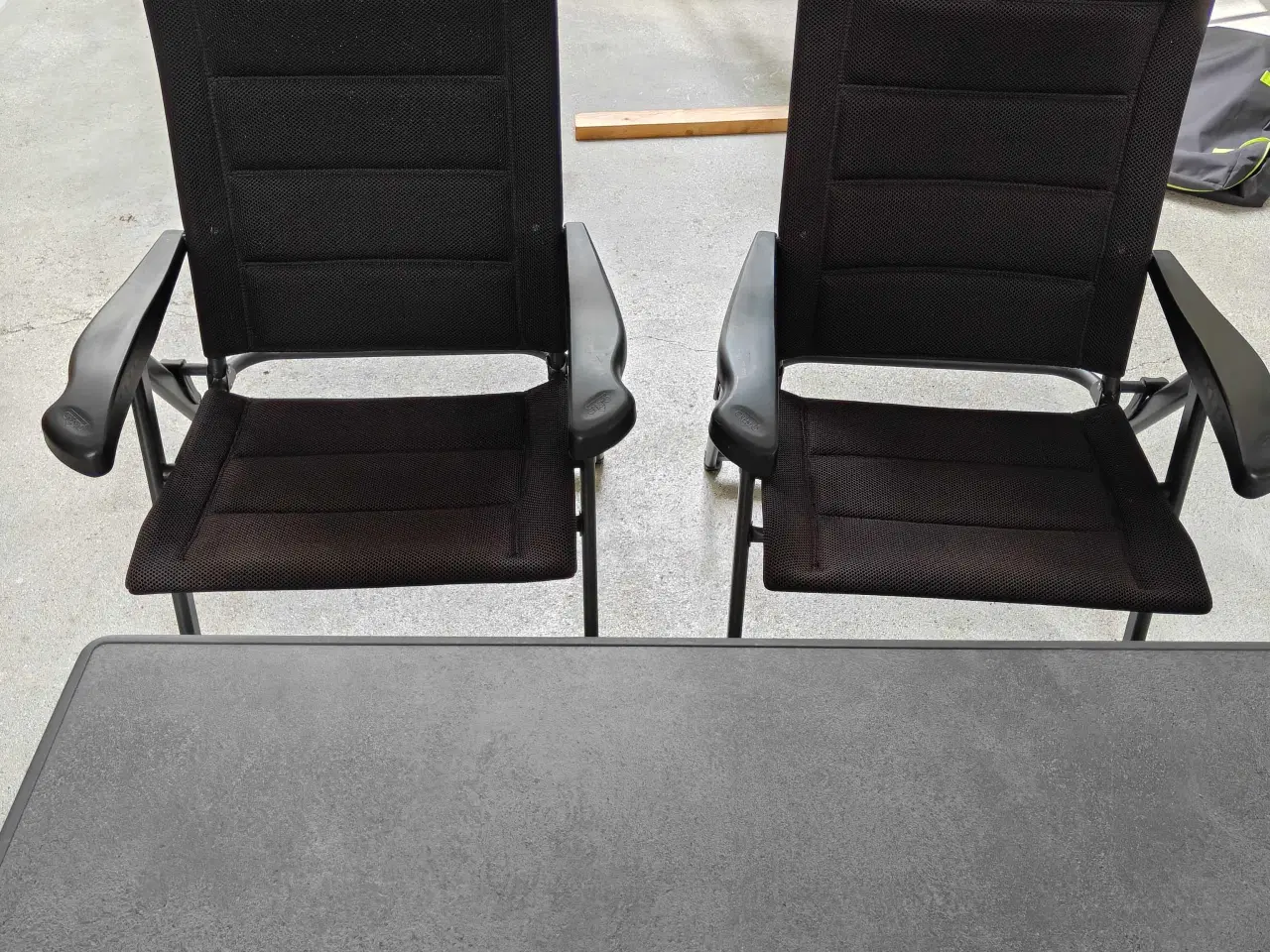 Billede 2 - 4 position stole + et bord 