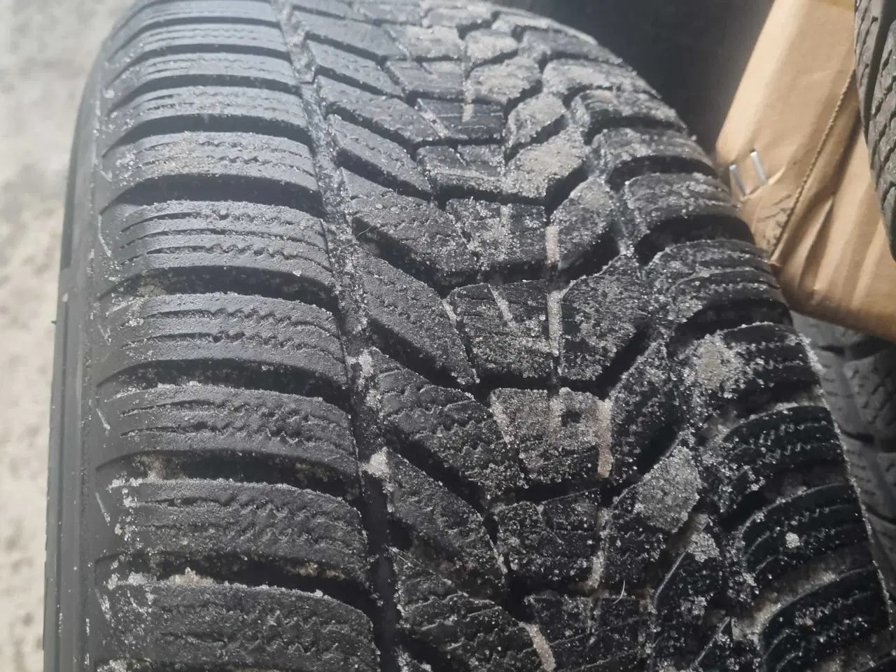 Billede 7 - 5x114,3  17 tommer Dezent med Vinterdæk 