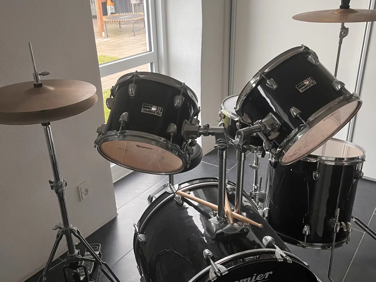 Billede 1 - Trommesæt med skammel 