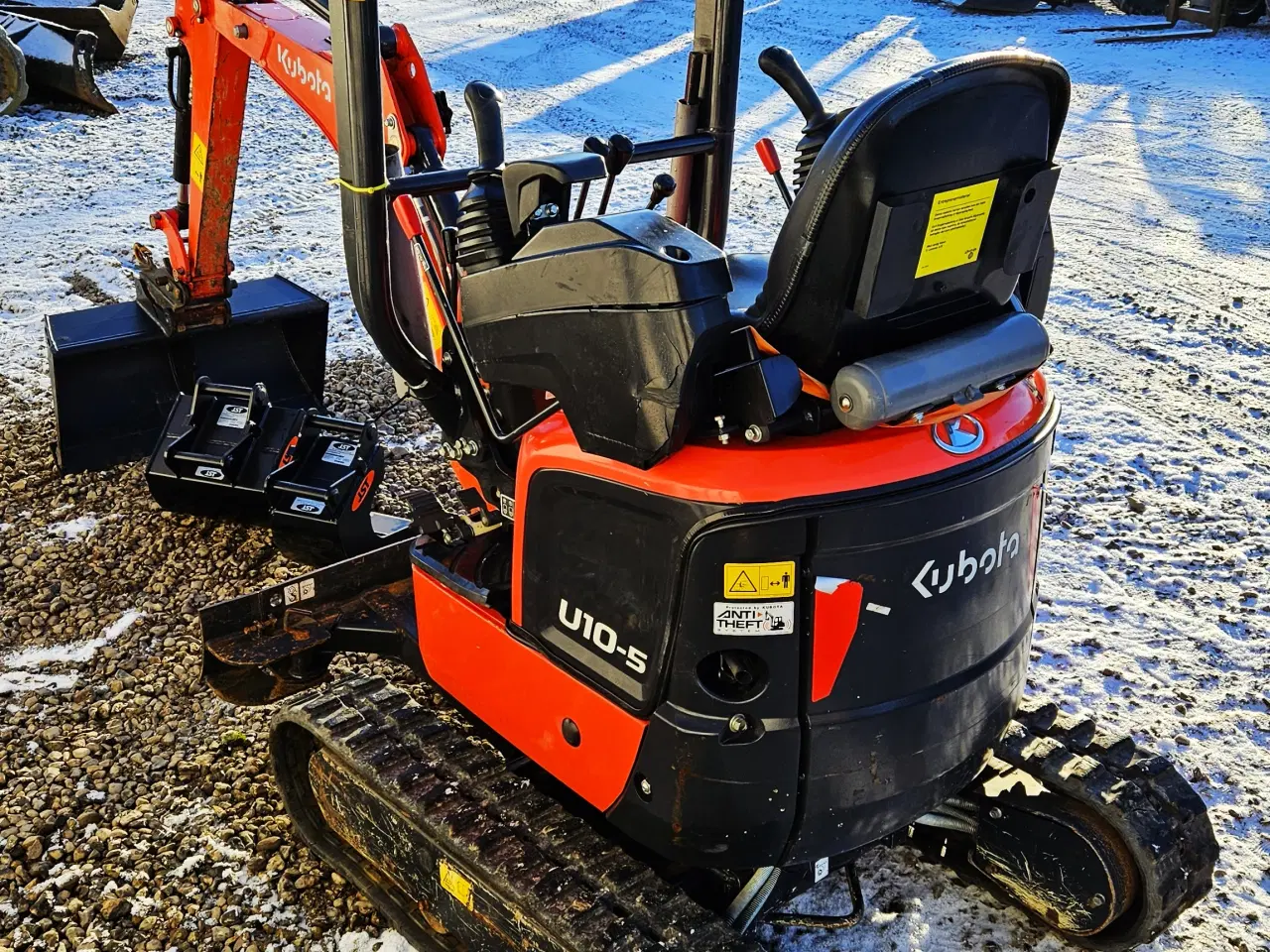 Billede 4 - Kubota U10-5 / årg. 2022 / 500 timer / skovlsæt