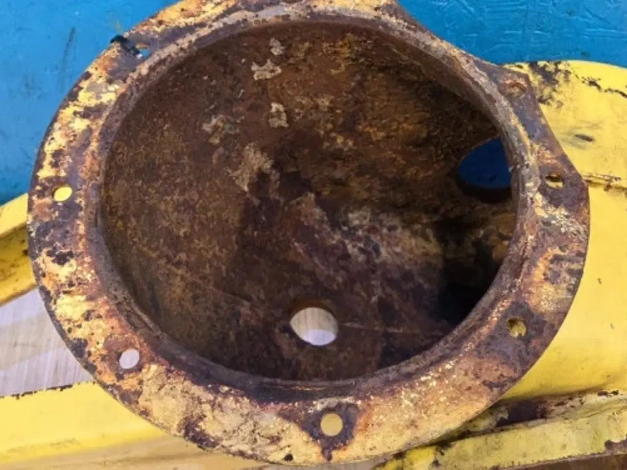 Billede 8 - New Holland 1550S Tømmerør Hus 80350390