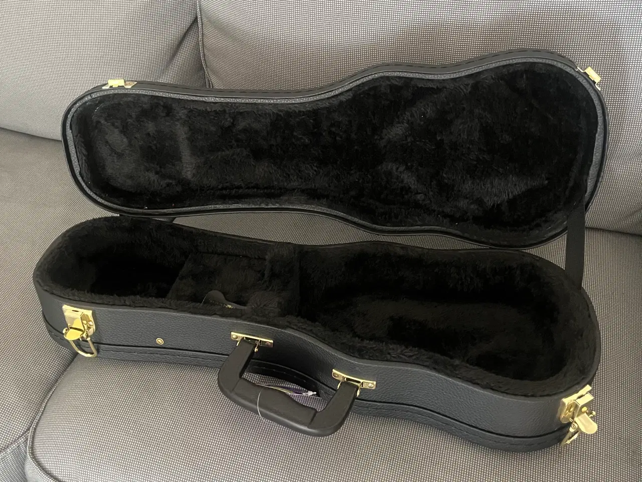 Billede 3 - Foret transportkasse til sopran ukulele 