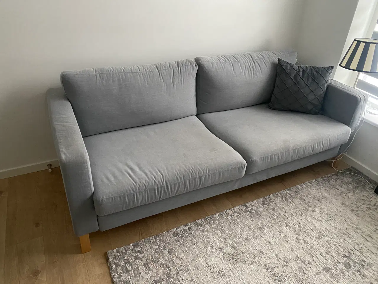 Billede 10 - Superlækker og behagelig stofsofa