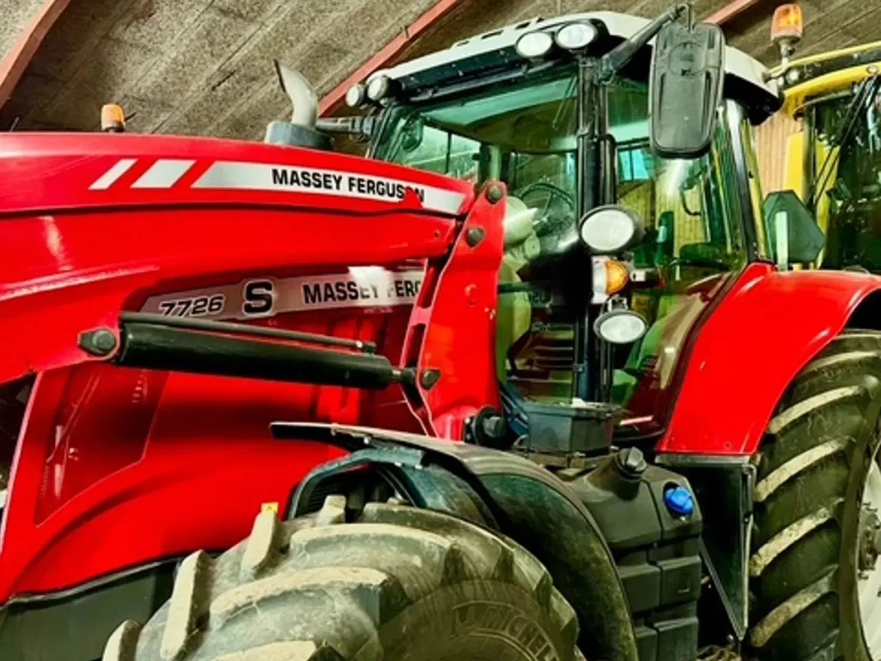 Billede 4 - Massey Ferguson 7726 S DynaVT Med front læsser. Læsser er meget lidt brugt.