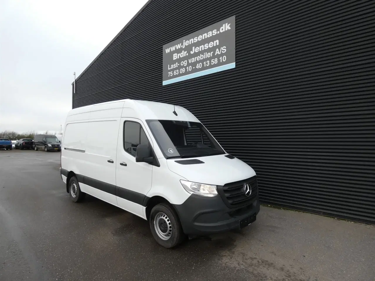 Billede 1 - Mercedes-Benz Sprinter 317 2,0 CDI A2 H2 RWD 9G-Tronic 170HK Van Aut.