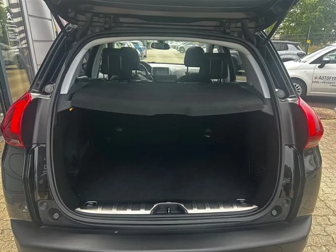 Billede 8 - Peugeot 2008 1,2 e-THP 110 Selection Sky