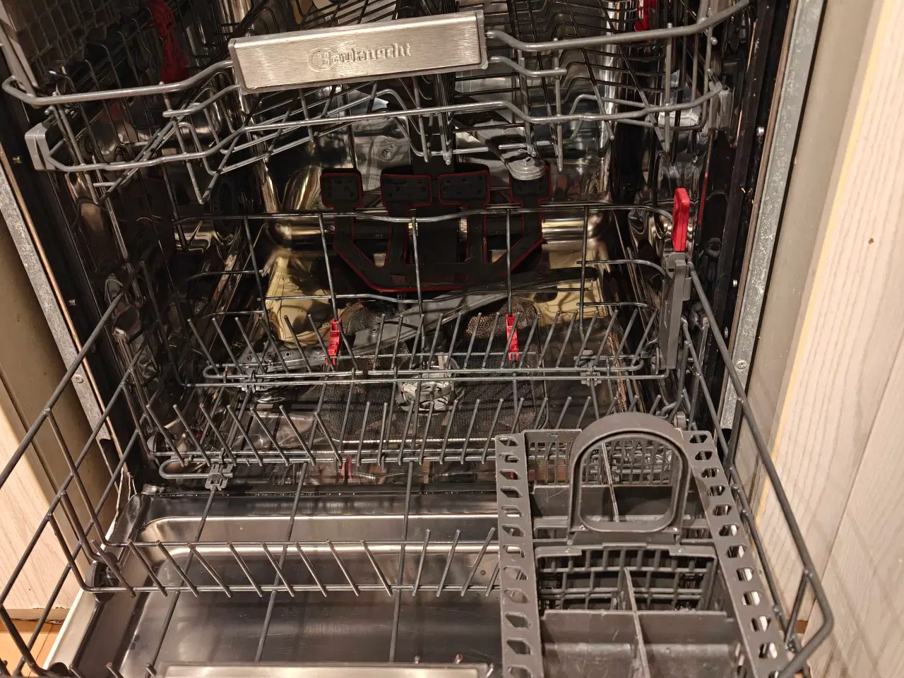 Billede 4 - Opvaskemaskine Bauknecht BUO3T132P