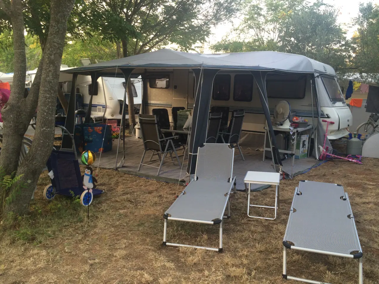 Billede 12 - Hobby campingvogn 