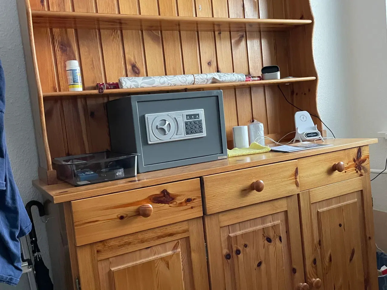 Billede 2 - Reol /underskab