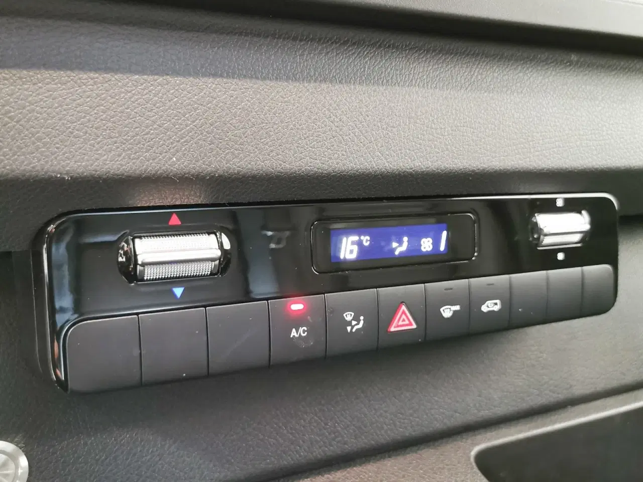 Billede 11 - Mercedes Sprinter 315 2,0 CDi A2 Hestetransport aut. FWD