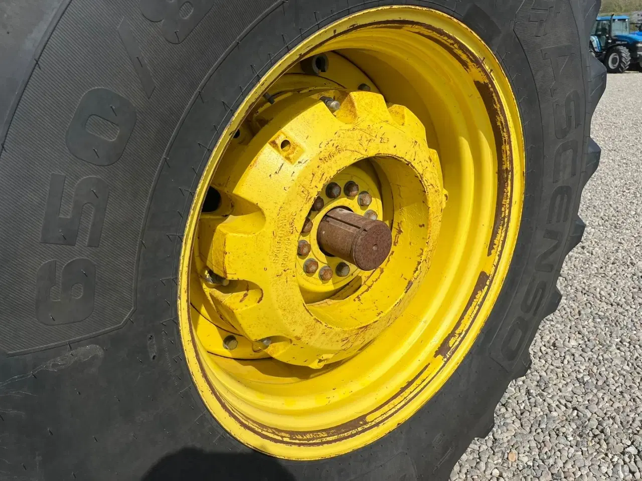 Billede 12 - John Deere 7280R Med næsten nye dæk på og frontlift.