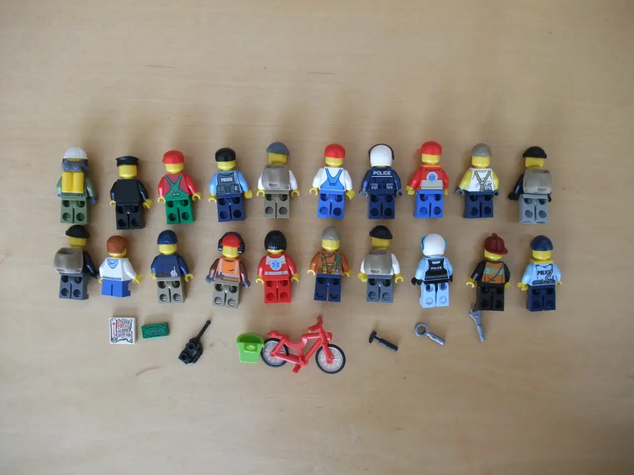 Billede 4 - Lego City Figurer+Tilbehør