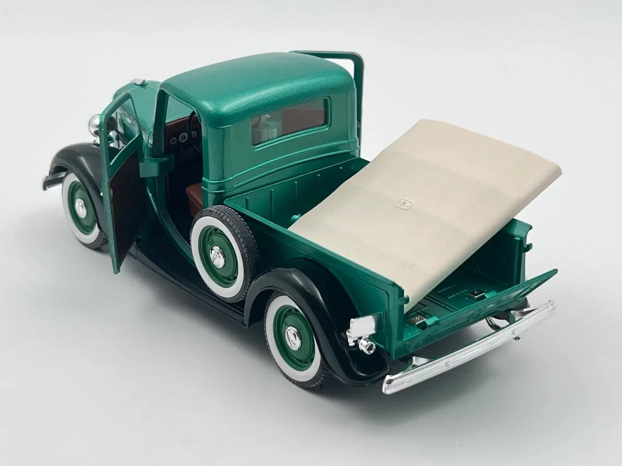 Billede 4 - 1936 Ford Pick Up V8 1:18  