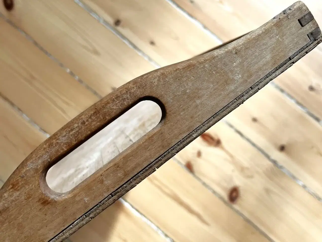 Billede 4 - Vintage Bakke i træ. Patineret.