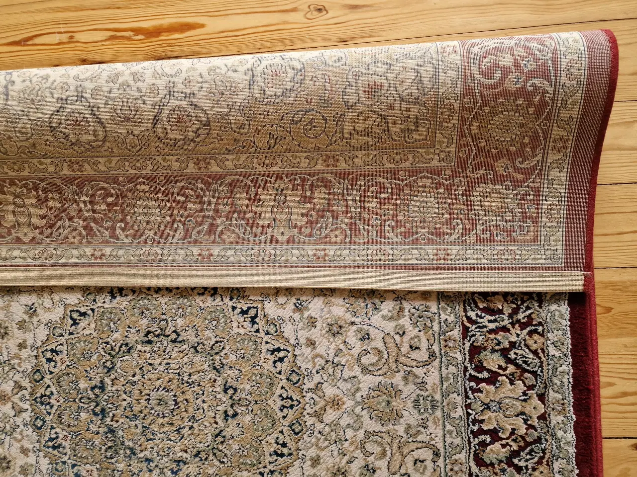 Billede 7 - Pænt Wilton tæppe med orientalske mønster.