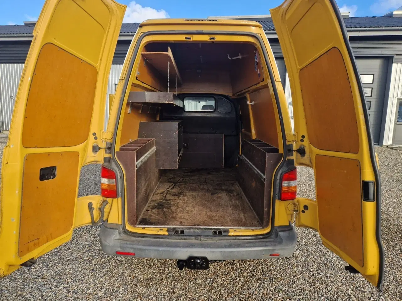 Billede 9 - VW Transporter 2,5 TDi 130 Kassevogn lang/høj