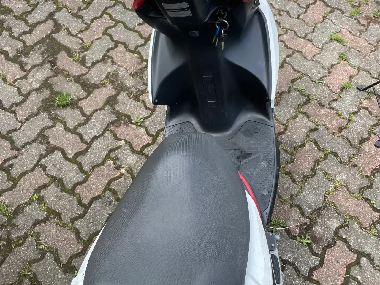 Billede 4 - Kymco Super 8, Svensk knallert
