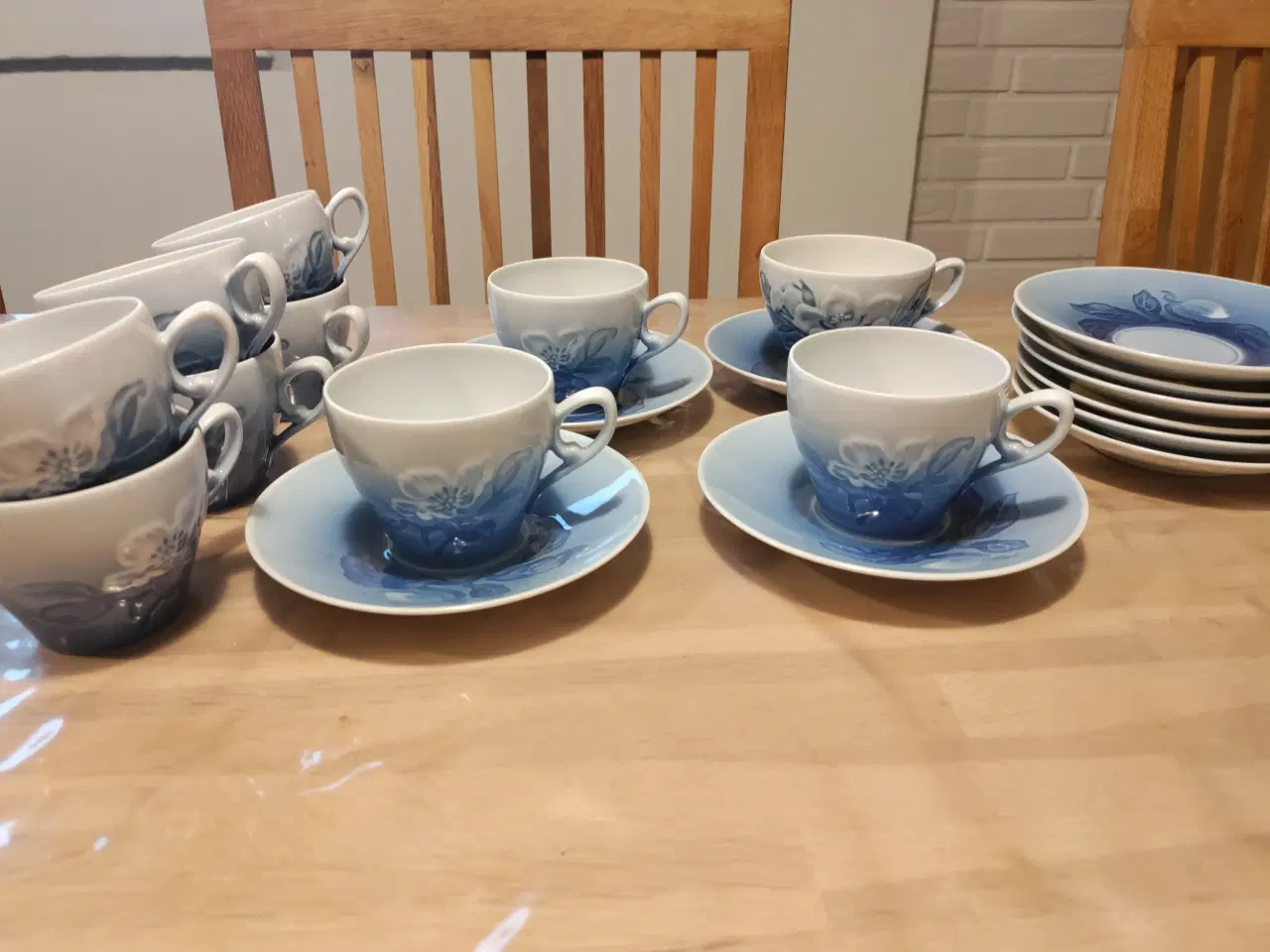 Billede 3 - Julerosen, Bing og Grøndahl, kaffekopper 