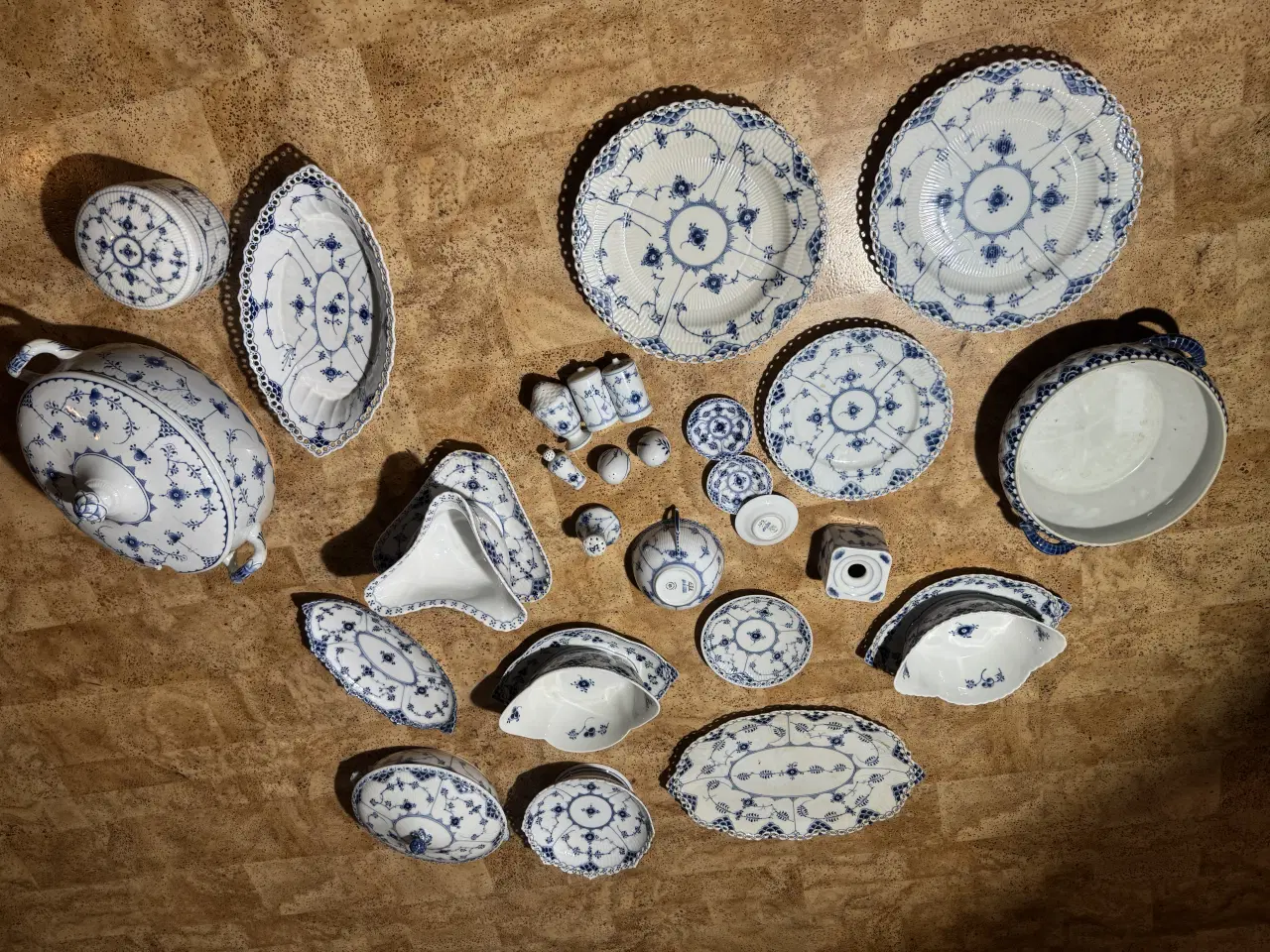 Billede 3 - Mussemalet porcelæn