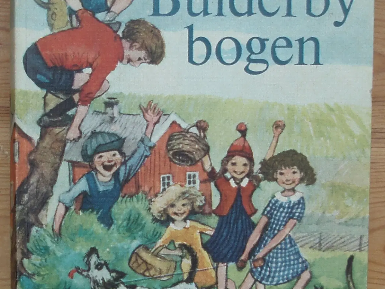 Billede 1 - Bullerby bogen af Astrid Lindgren