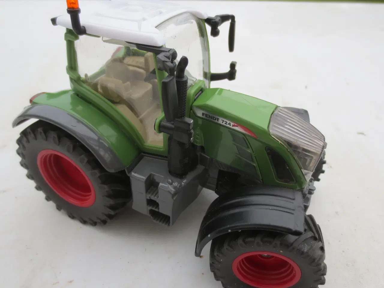 Billede 2 - 1 stk Fendt Vario 724 og John Deere 6820