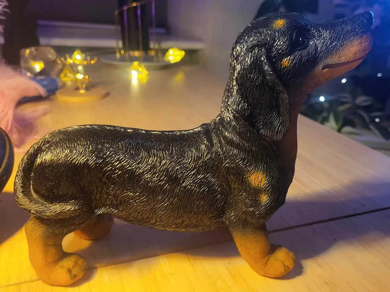 Billede 3 - Lille Gravhundsfigur