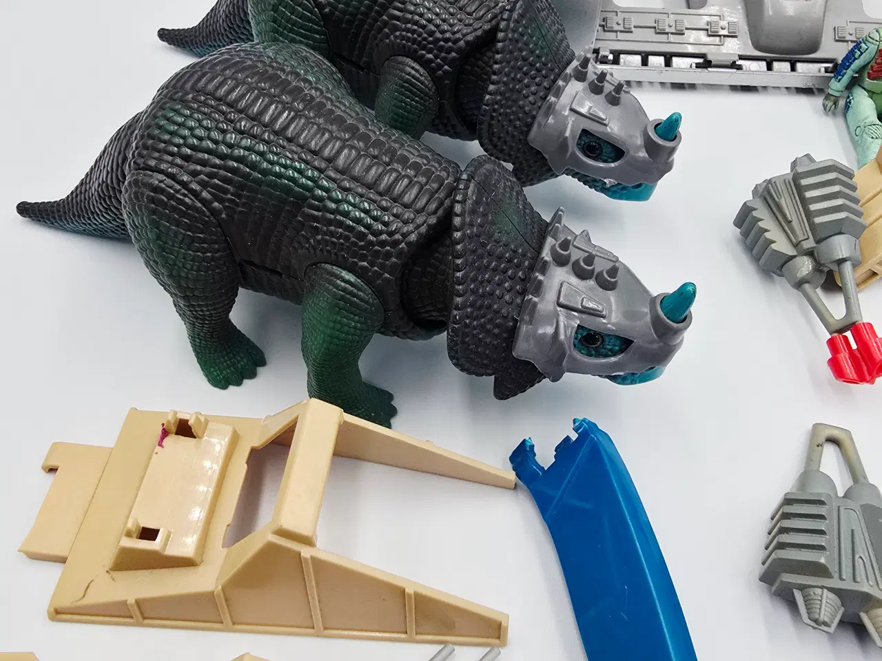 Billede 7 - Dino riders sælges samlet