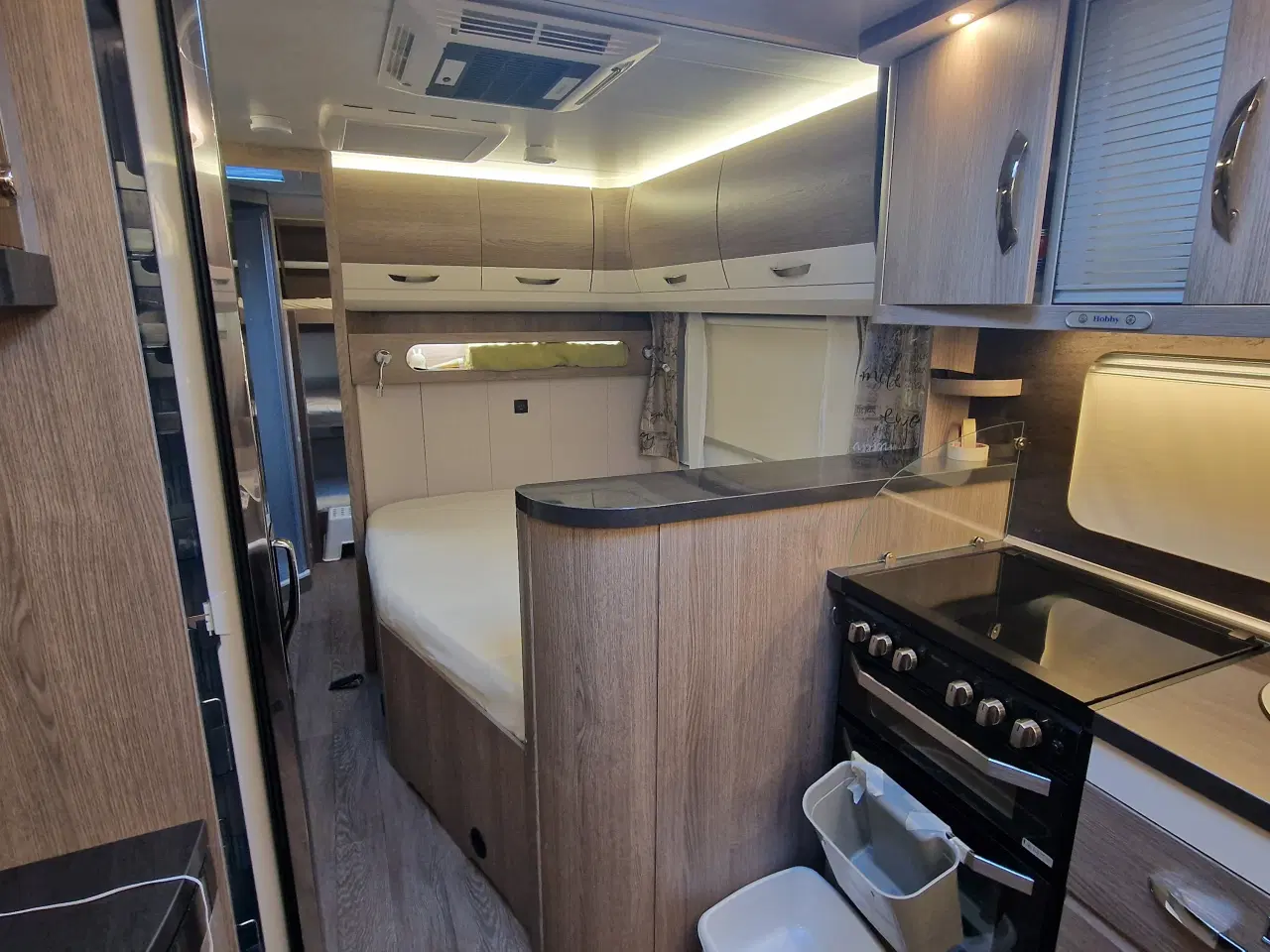 Billede 14 - Hobby Prestige 720 KWFU (2021) 3 køjer, ac, mover 