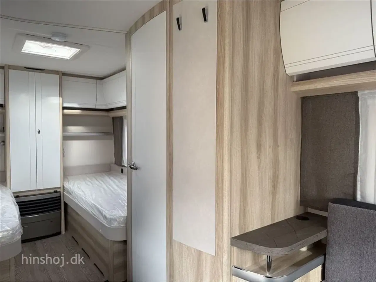 Billede 6 - 2026 - Hobby De Luxe 460 LU   Lækker enkelsengsvogn og rundsidegruppe fra Hinshøj Caravan