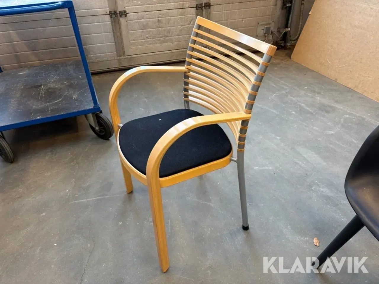 Billede 6 - Samlet lot med kontormøbler