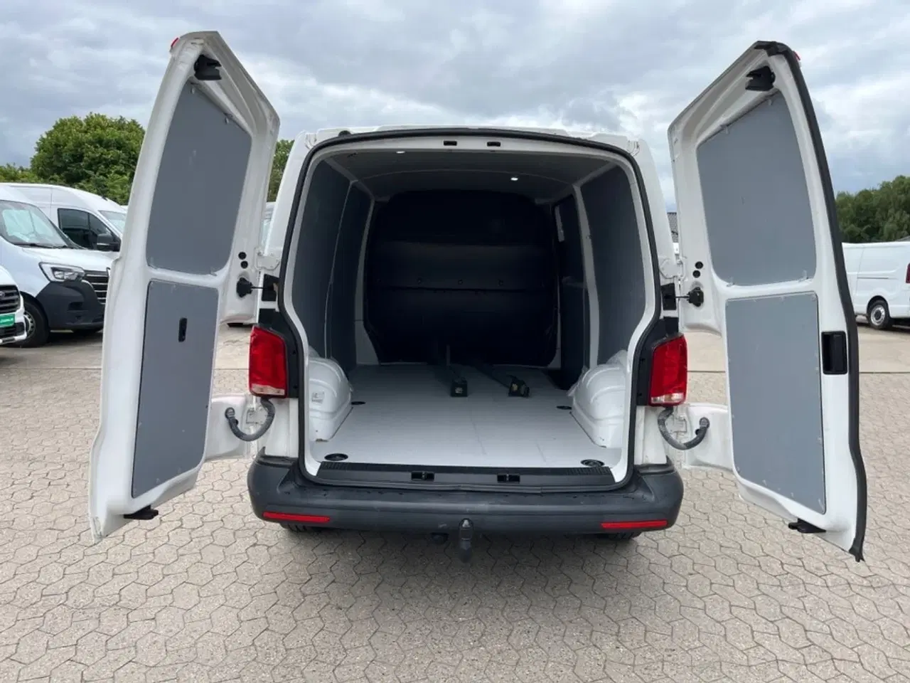 Billede 9 - VW Transporter 2,0 TDi 110 Kassevogn lang