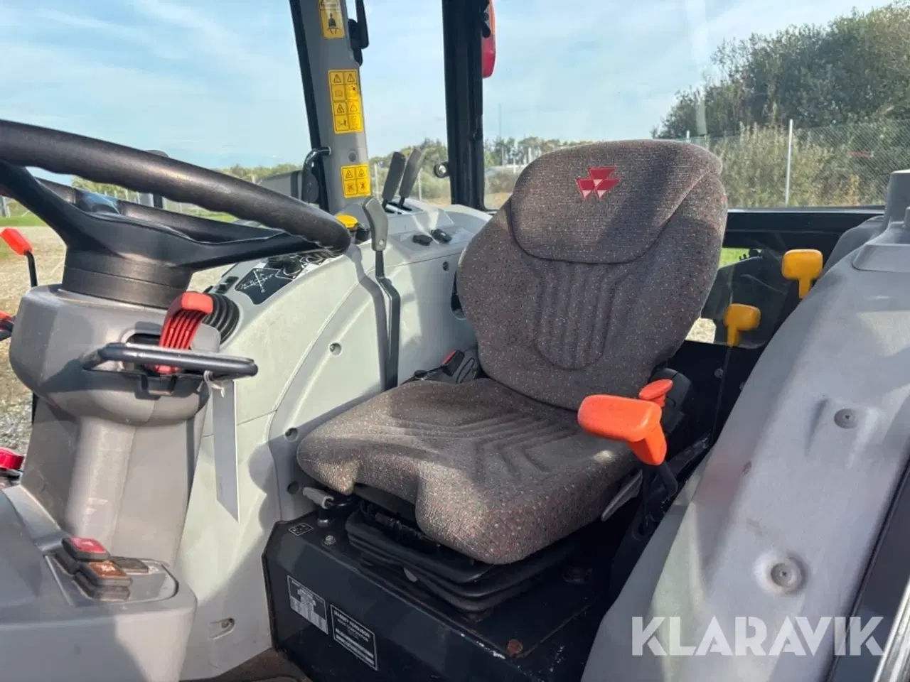 Billede 10 - Traktor Massey Ferguson 1747 4WD