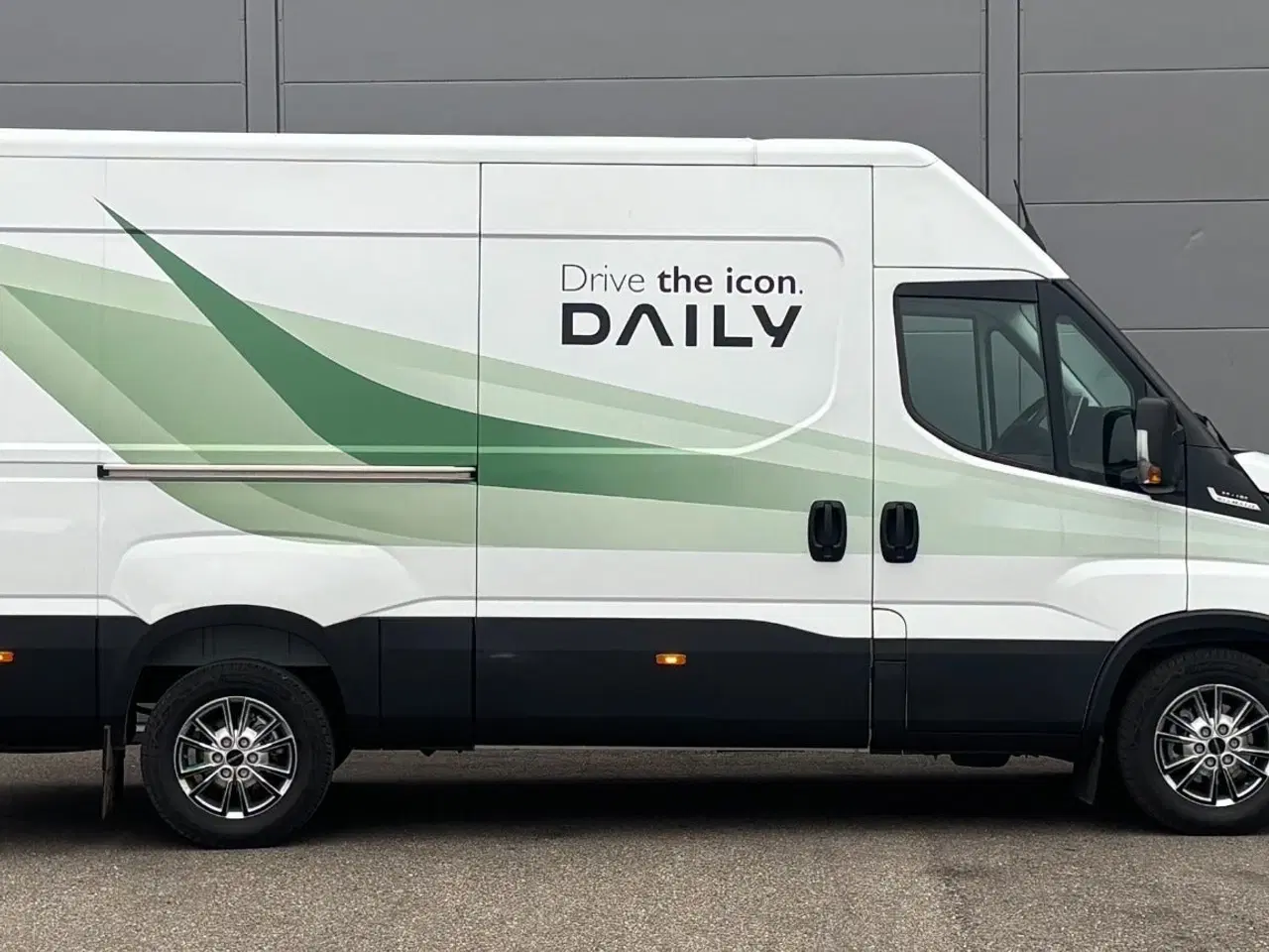 Billede 9 - Iveco Daily 3,0 35S18 12m³ Van AG8