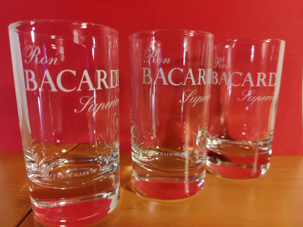 Billede 2 - Ron Bacardi Superior glas