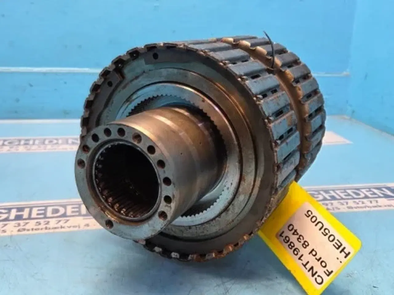 Billede 14 - Ford 8340 Koblinghus 82016096